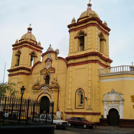 Fraternidad San Agustín<br />
• Parroquia "San Antonio de Padua"