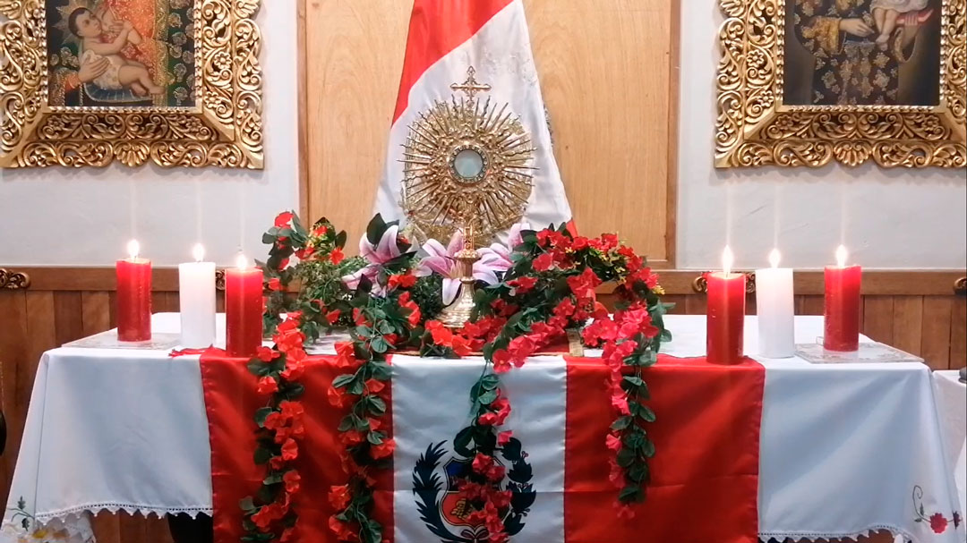 Ayacucho: Hora santa por el Perú